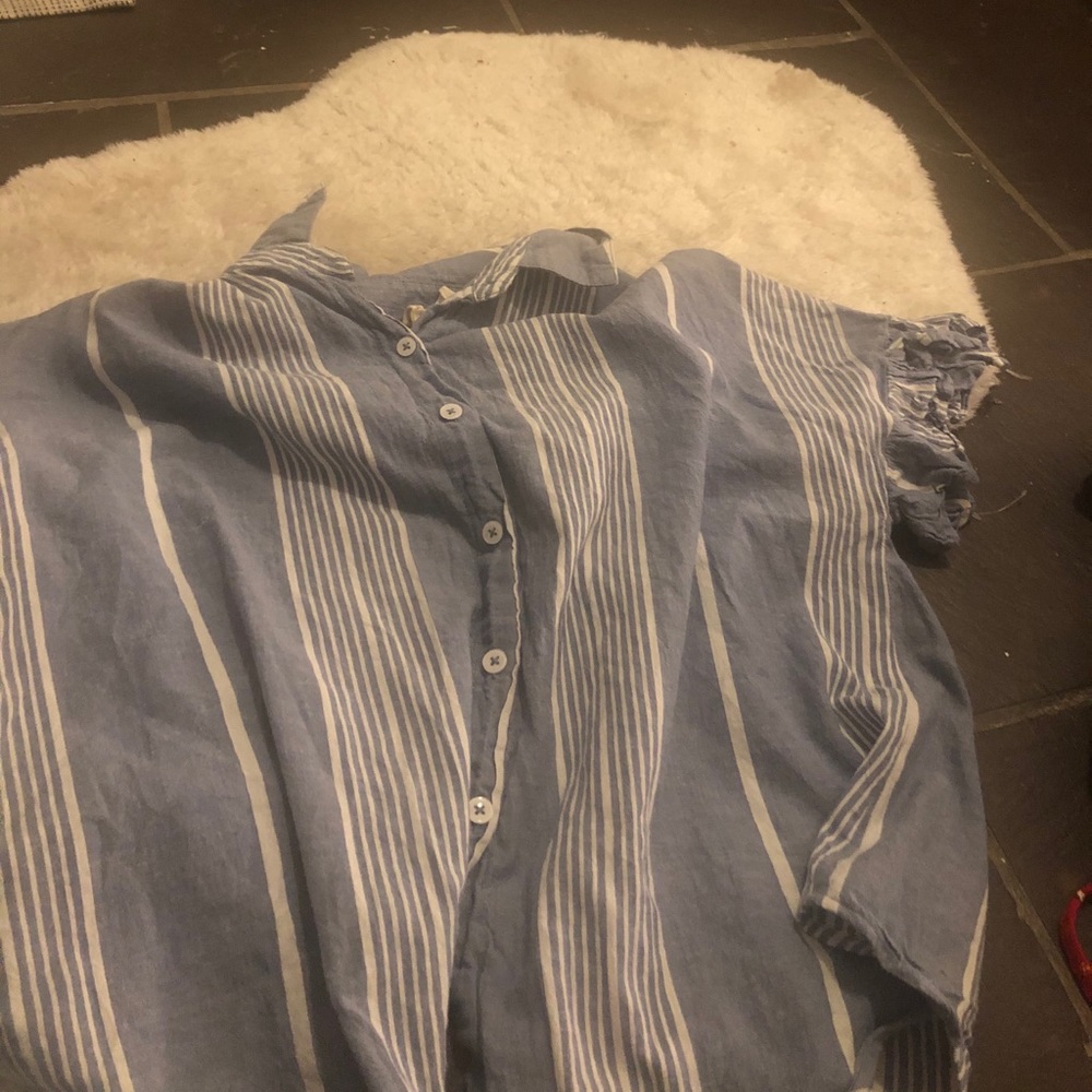 Blue and white striped top never worn